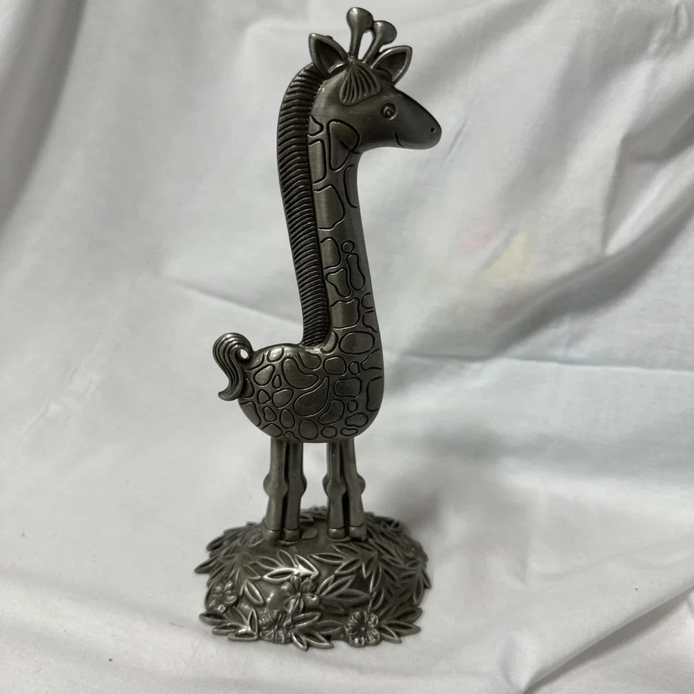 Polished Faux-Pewter Metal 8